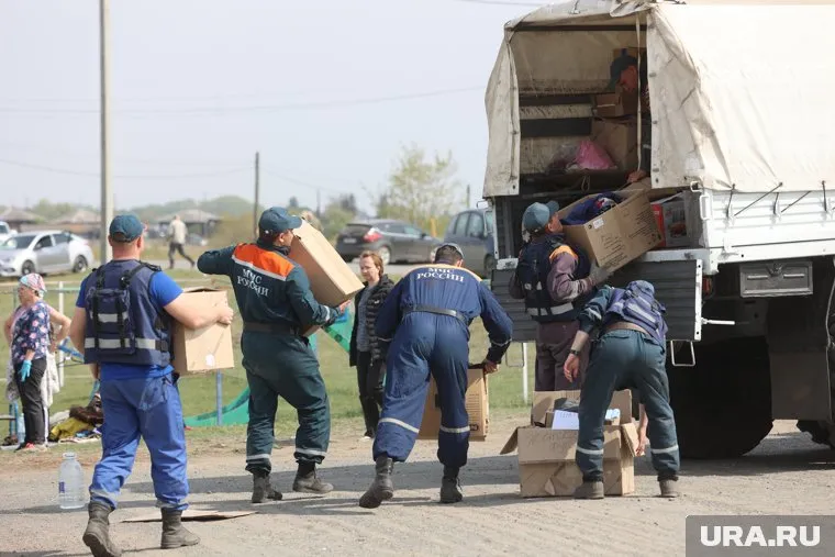 Погорельцам села Юлдус продолжают оказывать помощь