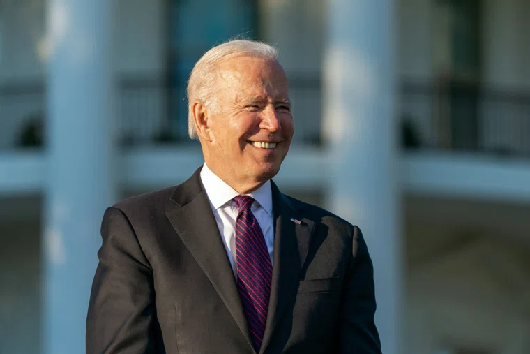 Байден похвалил Трампа и его команду