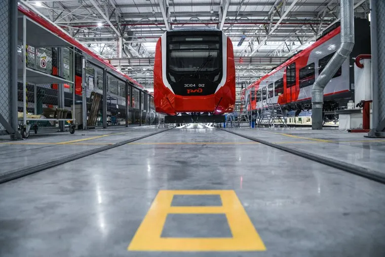 Производство скоростных электропоездов Ласточка на заводе Уральские локомотивы. Екатеринбург