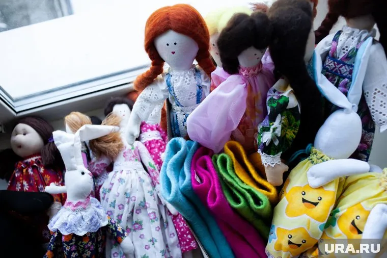 Куклу ручной работы сшила сшила Оксана Овсянникова