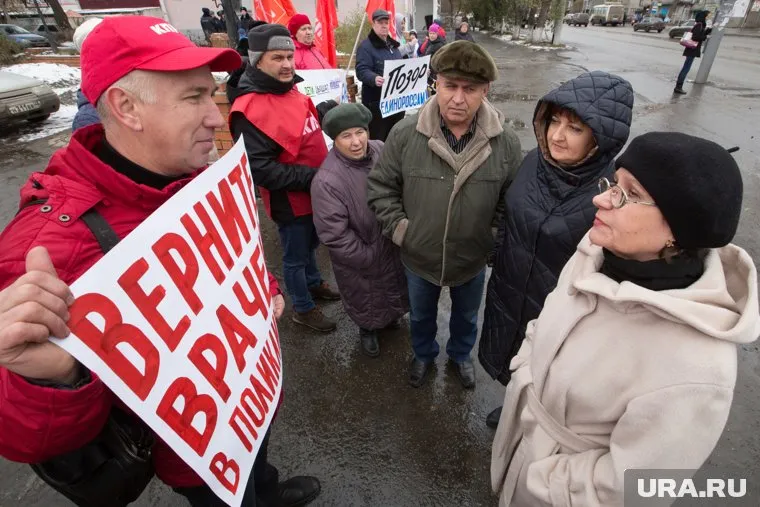 Медработники считают, что заслуги КПРФ в решении их проблем нет