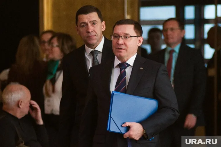 Союз Владимира Якушева (на переднем плане) и Евгения Куйвашева (на заднем) продлится как минимум до выборов