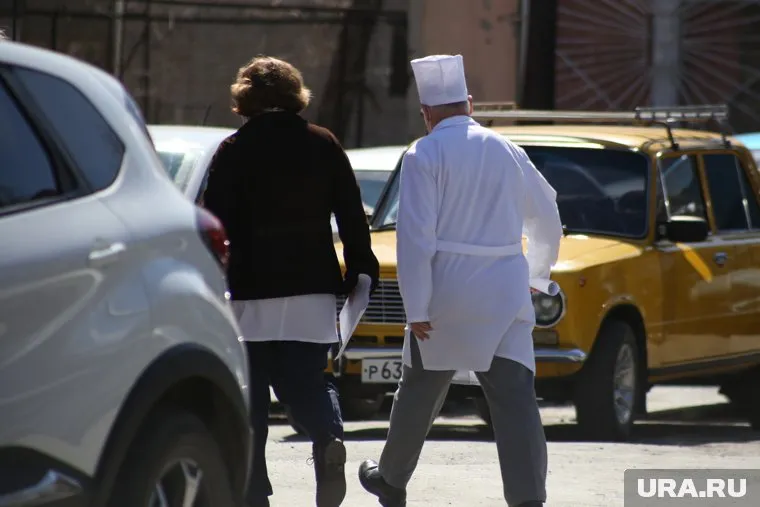 Примерно в 20-30% случаев течение коронавирусного заболевания у людей сопровождается делирием