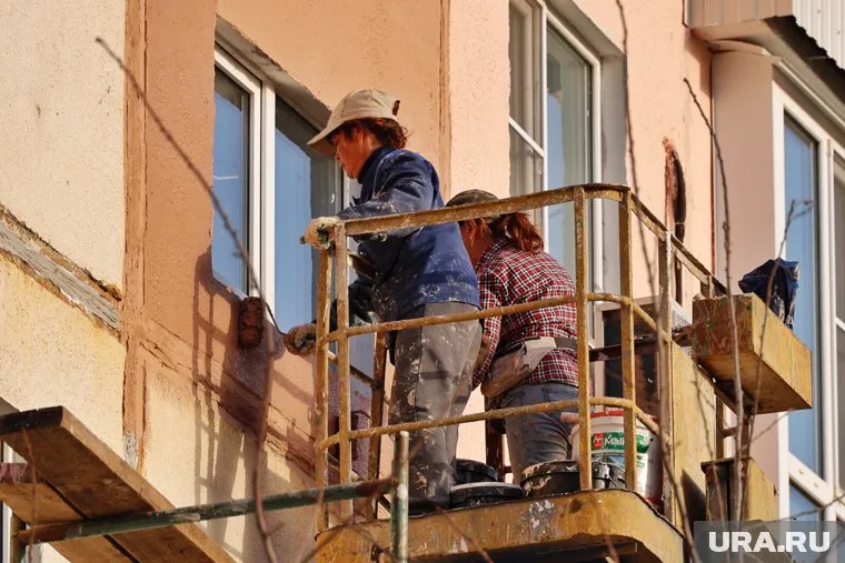 Сейчас продолжаются отделочные работы, ремонт систем отопления и водопровода