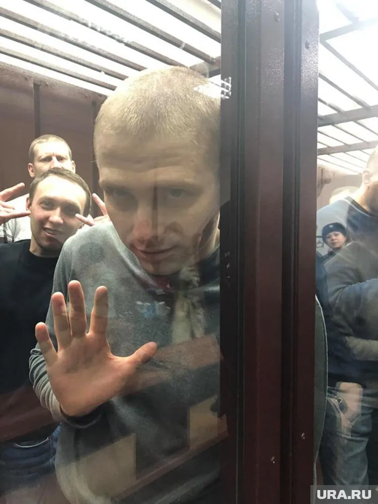 Лидер группировки Константин Козловский требует тройку судей