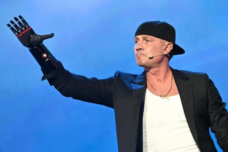 Роман Костомаров расскажет, как сформировать «код победы»