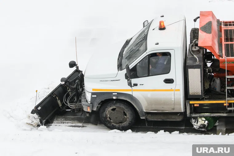 В городе есть запасы противогололедных материалов