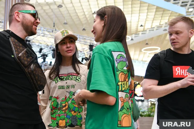 В Екатеринбурге стартовала продажа коллекции одежды с Черепашками Ниндзя