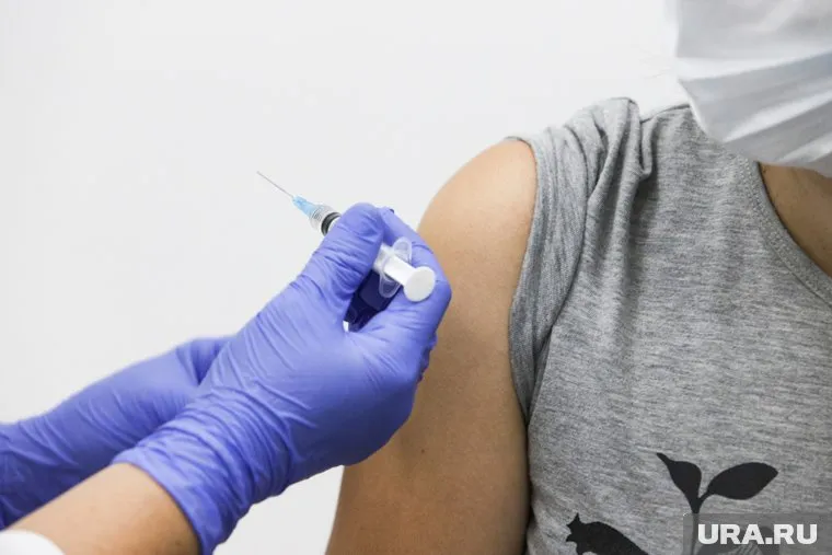 Асад Юсуфов считает, что при принятии решения о вакцинации нужно опираться на мнение врачей