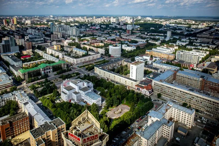 Смотровая площадка бизнес центра "Высоцкий". Екатеринбург, смотровая площадка, город екатеринбург, вид с высоты, вид на город, бц высоцкий, панорама города