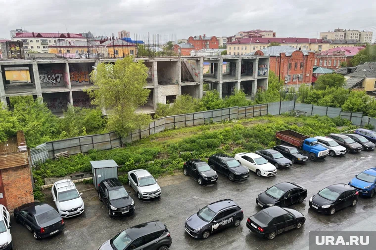 Свердловский застройщик займется сносом долгостроя в центре Кургана