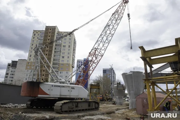 Строители ЯНАО восстанавливают дома в ДНР с опережением графика