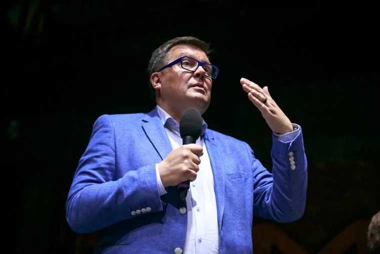 Дискуссионный клуб Дмитрия Гусева "WTF?" на тему "Пенсионная реформа или маневр?" Москва