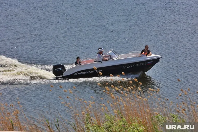 Курганцам предлагают «прогулки на катере» по реке Тобол