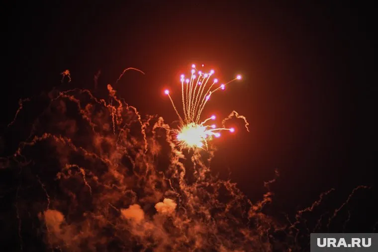 Салют организуют в 22:00