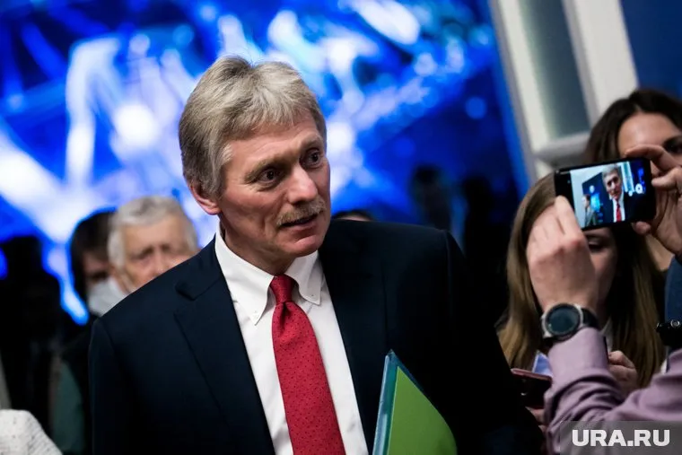 Пресс-секретарь президент РФ Дмитрий Песков сообщил, что встреча Владимира Путина и главы МАГАТЭ Рафаэля Гросси возможна