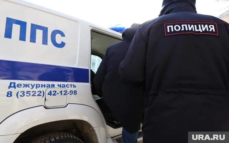 Курганца задержали после попытки поджечь здание полиции