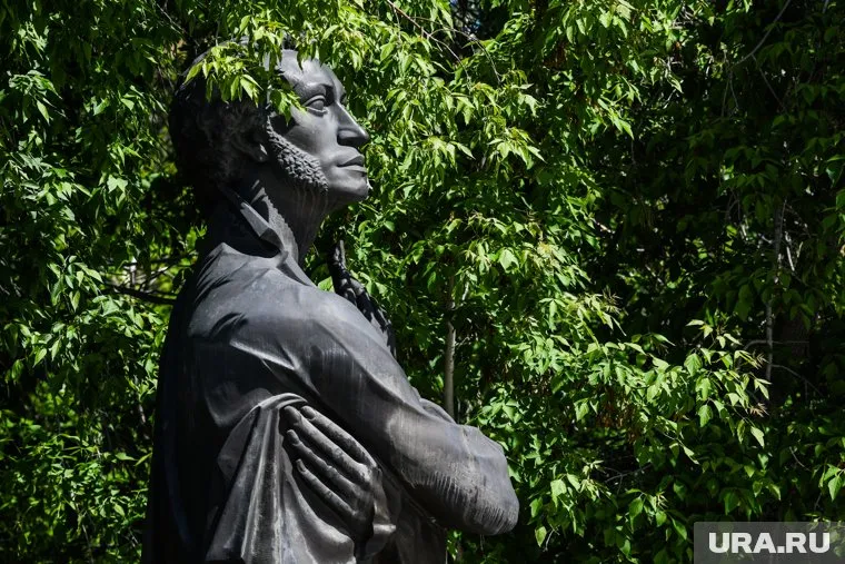 Дети прочитали стихи Александра Пушкина в
Херсоне