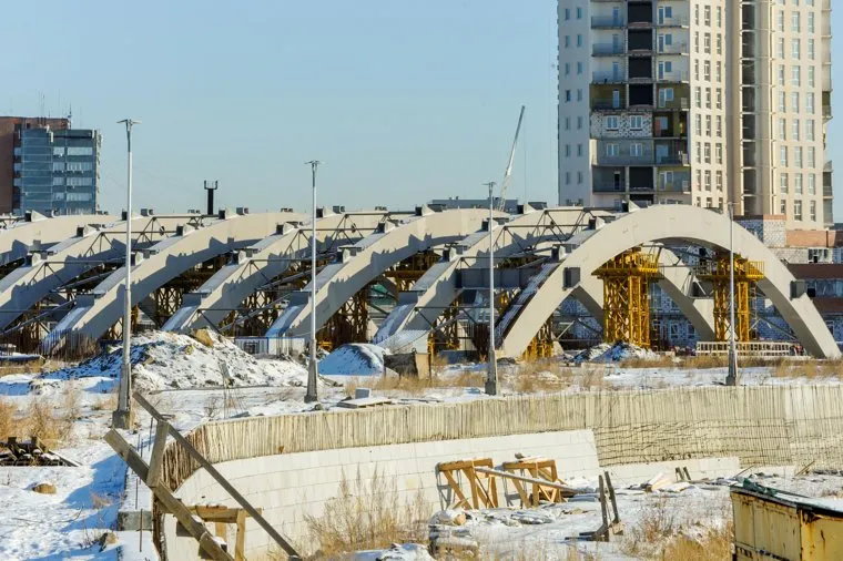 Конгресс-холл Крылья, замороженная стройка к ШОС. Челябинск