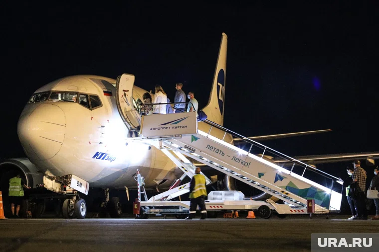 Из Тюмени не может вылететь самолет в Сургут авиакомпании "Ютейр"