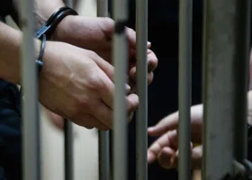 В Белгородской области задержан бизнесмен за взятку квартирой на 18 млн рублей