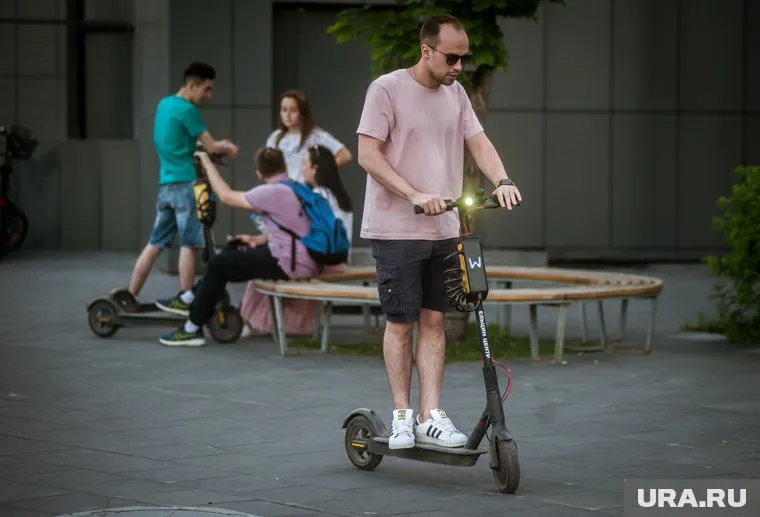Владимир Афонский заявил о необходимости идентификации водителей электросамокатов (архивное фото)