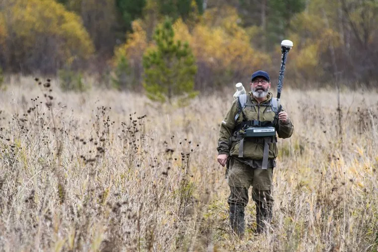 Геофизики устанавливают температурную "косу" и замеряют магнитное поле. Челябинская область, Катав-Ивановск