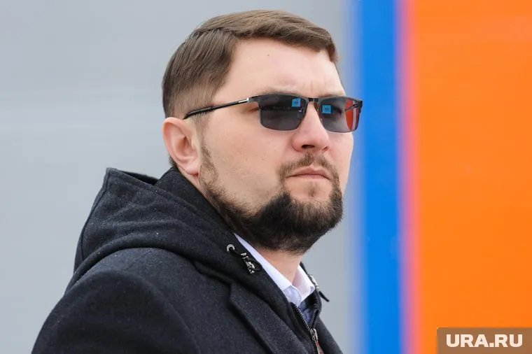 Глава Нагайбакского района Иван Сурменев сложил с себя полномочия