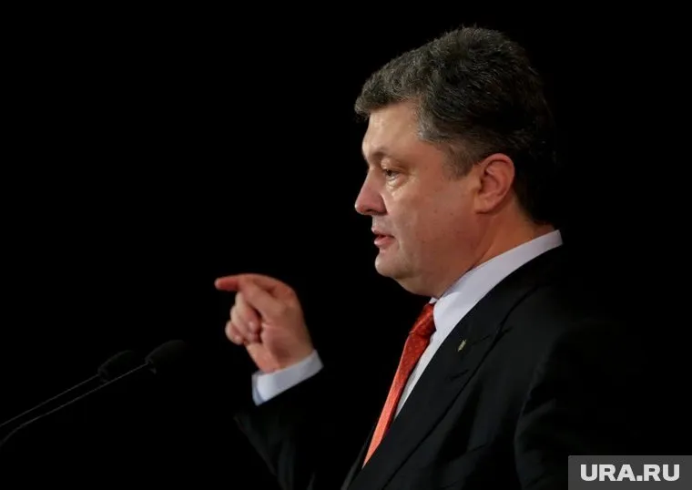 Петр Порошенко неуважительно обратился к Владимиру Путину из-за несогласия относительно размещения миротворцев в Донбассе