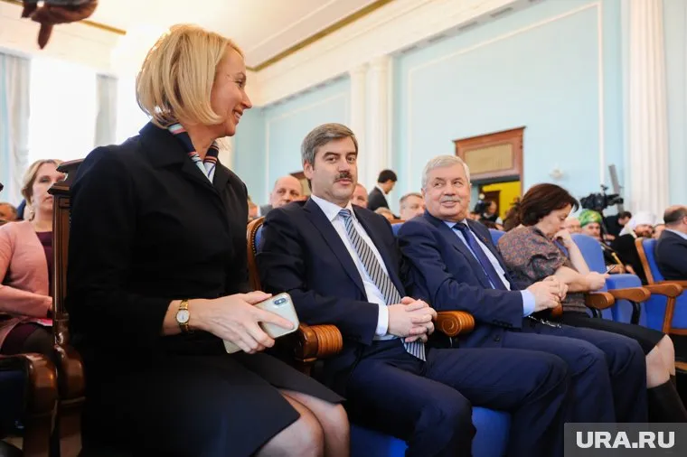 Ирина Гехт (слева) сменила в правительстве Южного Урала «магнитогорца» Евгения Редина (справа)