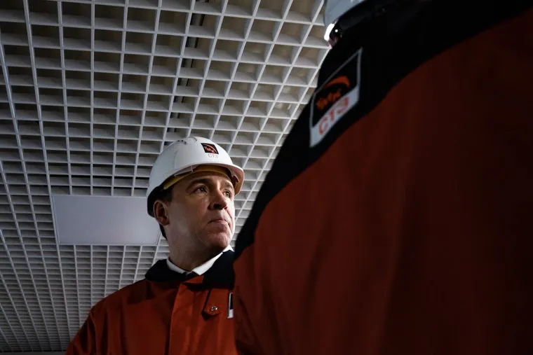 Торжественная церемония ввода в эксплуатацию нового комплекса термообработки труб на Северском трубном заводе. Свердловская область, Полевской