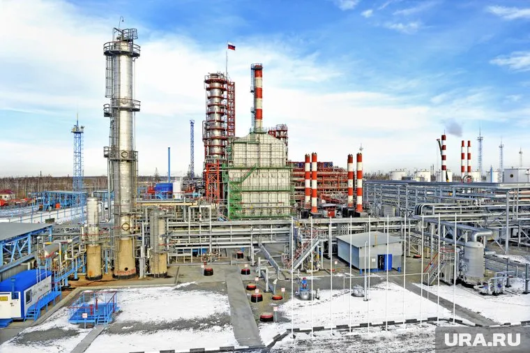 Мини-НПЗ в ХМАО продают за 120 миллионов рублей (фото из архива URA.RU)