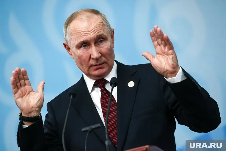 Владимир Путин заявил, что Запад с удовольствием наблюдал за происходящим на Украине