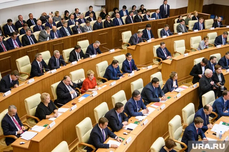 Большинство депутатов заработали в диапазоне от 4,8 миллионов до 6 миллионов рублей