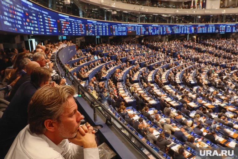 Парламент Молдавии одобрил закрытие Русского дома в Кишиневе