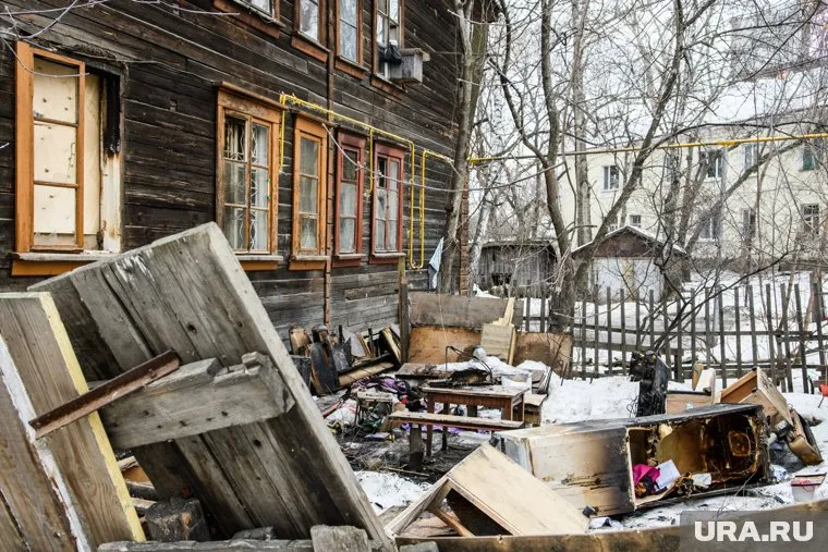 Захламление надо зафиксировать на камеру и указать дату