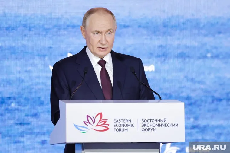 Путин находится в официальным визитом во Владивостоке