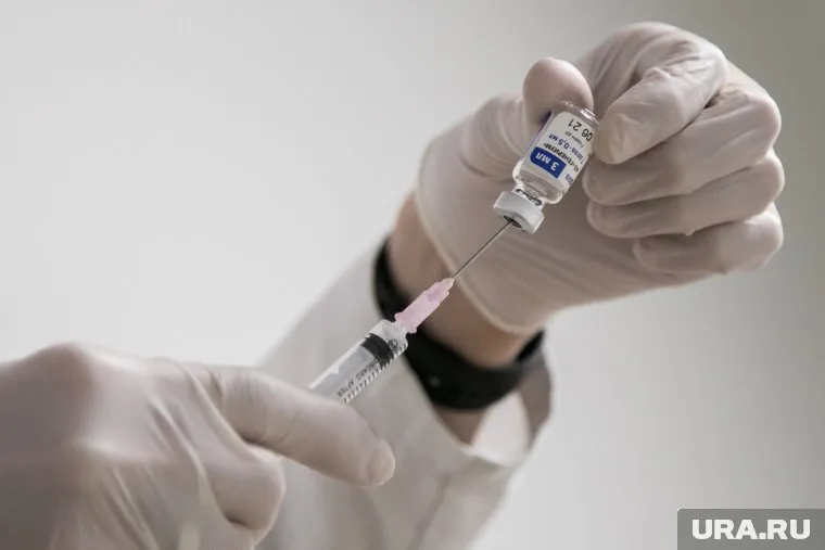 У тех, кто не вакцинировался риск заболеть повторно гораздо выше