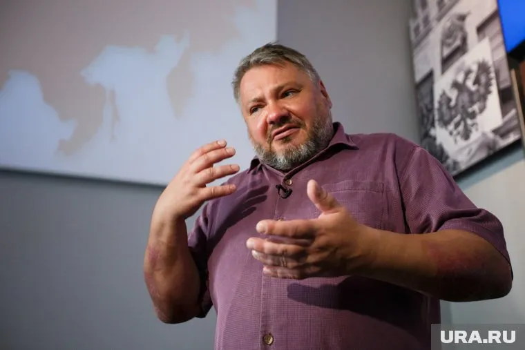 Лидеру партии монархистов Антону Бакову пообещали страшную смерть