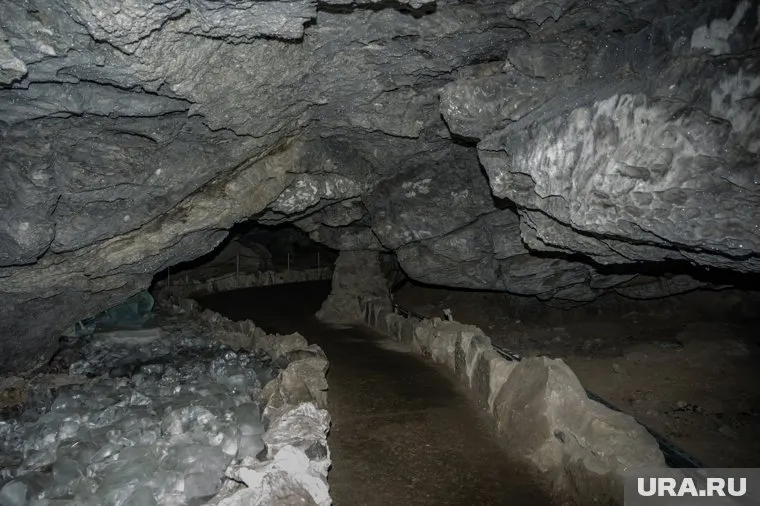 В 2018 году над пещерой была незаконно пробурена скважина