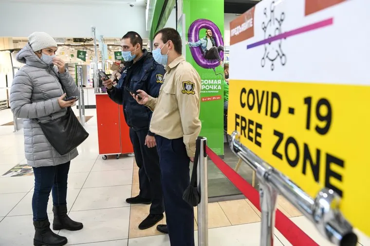 Проверка Росгвардией и МОБом соблюдения санитарных мер. Екатеринбург