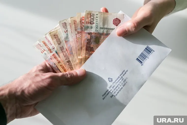 Коррупционеру смягчили приговор