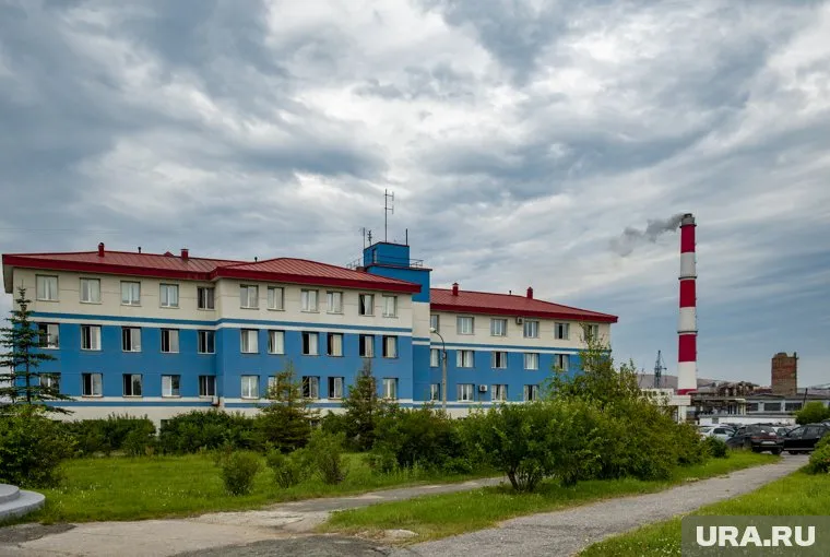 Деньги со счетов завода были перечислены за неоказанные услуги