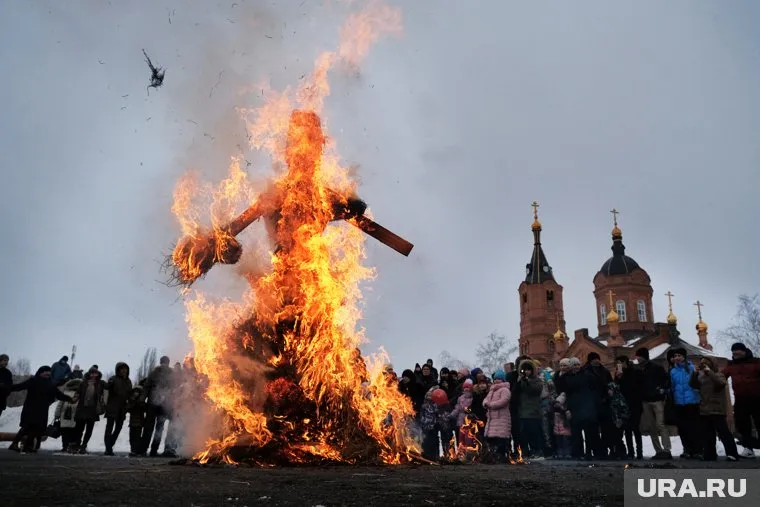 На празднике присутствовали десятки человек, среди них могли быть дети (фото из архива)