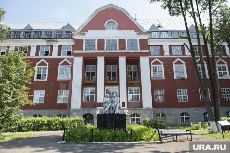 Гарварду запретят принимать иностранных студентов