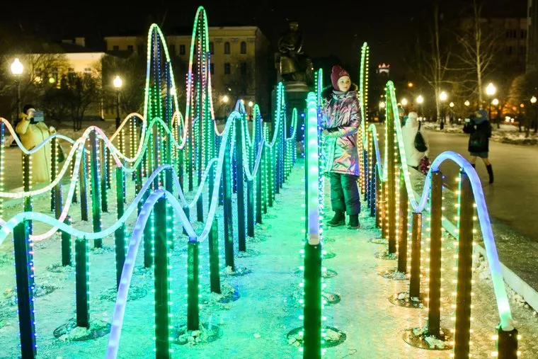 Сквер Попова после реконструкции. Екатеринбург, фонтан, иллюминация, светодиоды