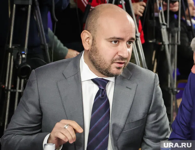 Губернатора Самарской области не устроило пренебрежительное отношение главы района  к памяти героев ВОВ