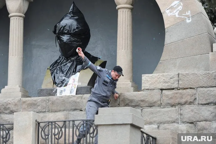 Акция поклонника украинских радикалов весной наделала немало шуму