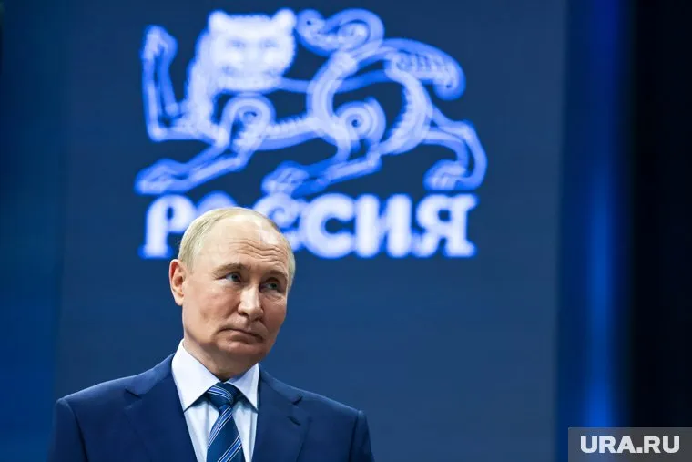 Путин приехал встретить освобожденных россиян