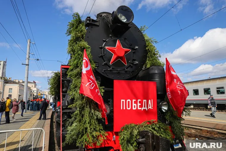 В Югорске побывал ретро-поезд "Эшелон Победы"